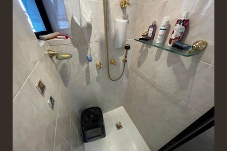 Apartamento à venda com 94m², 3 quartos e 2 vagasBanheiro