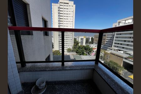 Apartamento à venda com 94m², 3 quartos e 2 vagasVaranda da Sala