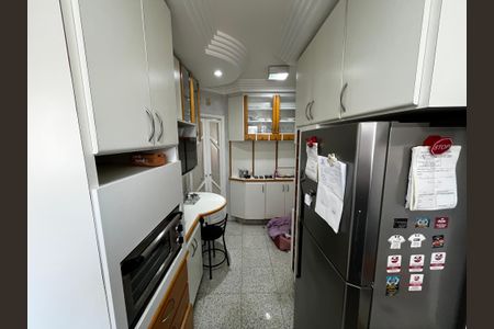 Apartamento à venda com 94m², 3 quartos e 2 vagasCozinha