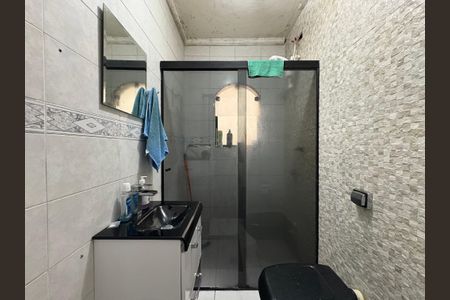 Casa à venda com 170m², 3 quartos e 2 vagas Casa à venda com 170m², 3 quartos e 2 vagasBanheiro