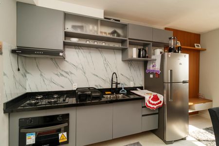 Apartamento à venda com 32m², 2 quartos e sem vaga Apartamento à venda com 32m², 2 quartos e sem vagaCozinha e Área de Serviço