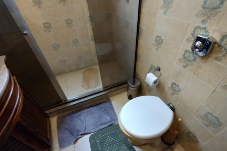 Casa de condomínio à venda com 299m², 4 quartos e 3 vagasBanheiro Social