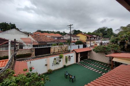 Casa de condomínio à venda com 299m², 4 quartos e 3 vagasVista