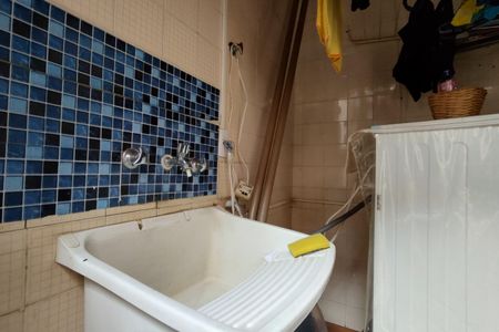 Casa de condomínio à venda com 299m², 4 quartos e 3 vagasÁrea de Serviço