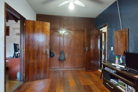 Casa de condomínio à venda com 299m², 4 quartos e 3 vagasQuarto 2