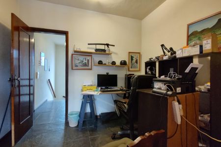 Casa de condomínio à venda com 299m², 4 quartos e 3 vagasQuarto 1