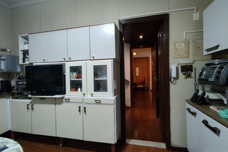 Casa de condomínio à venda com 299m², 4 quartos e 3 vagasCozinha - Armários