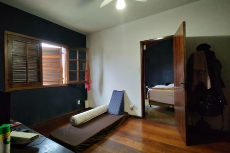 Casa de condomínio à venda com 299m², 4 quartos e 3 vagasQuarto 2