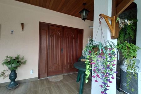 Casa de condomínio à venda com 299m², 4 quartos e 3 vagasVaranda