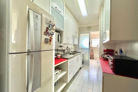 Apartamento à venda com 84m², 3 quartos e 2 vagas Apartamento à venda com 84m², 3 quartos e 2 vagasCozinha