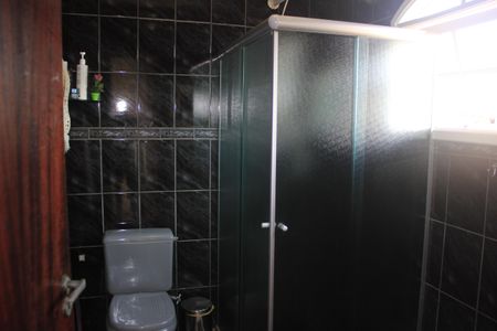 Casa à venda com 185m², 3 quartos e 2 vagasBanheiro da Suíte