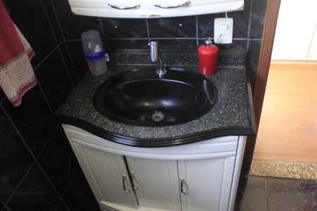 Casa à venda com 185m², 3 quartos e 2 vagasBanheiro da Suíte