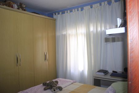 Casa à venda com 185m², 3 quartos e 2 vagasQuarto 1