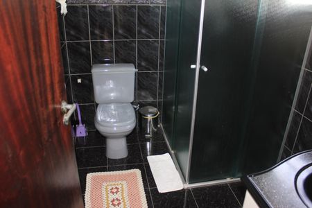 Casa à venda com 185m², 3 quartos e 2 vagasBanheiro da Suíte