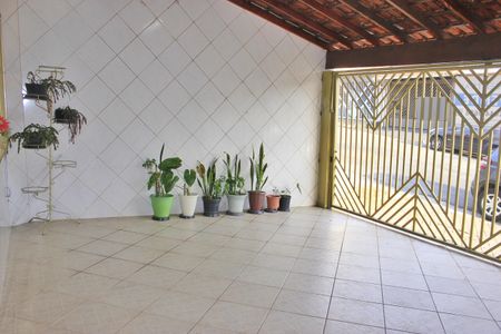 Casa à venda com 185m², 3 quartos e 2 vagasGaragem