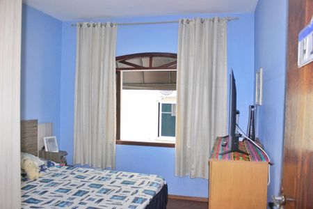 Casa à venda com 185m², 3 quartos e 2 vagasQuarto 2