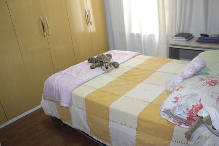 Casa à venda com 185m², 3 quartos e 2 vagasQuarto 1