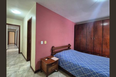 Apartamento à venda com 198m², 4 quartos e 3 vagas Apartamento à venda com 198m², 4 quartos e 3 vagasSuíte 3