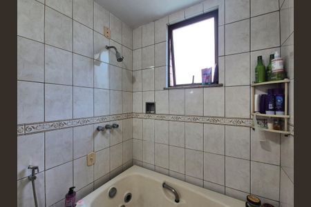 Apartamento à venda com 198m², 4 quartos e 3 vagas Apartamento à venda com 198m², 4 quartos e 3 vagasBanheiro da Suíte 3