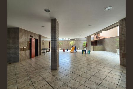 Apartamento à venda com 198m², 4 quartos e 3 vagas Apartamento à venda com 198m², 4 quartos e 3 vagasÁrea comum