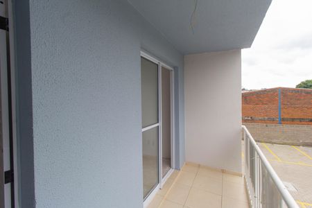 Apartamento à venda com 60m², 2 quartos e 1 vaga Apartamento à venda com 60m², 2 quartos e 1 vagaVaranda
