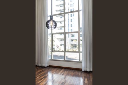 Apartamento à venda com 78m², 1 quarto e 2 vagas Apartamento à venda com 78m², 1 quarto e 2 vagasSala