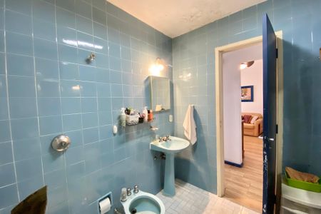 Apartamento à venda com 63m², 2 quartos e sem vaga Apartamento à venda com 63m², 2 quartos e sem vagaBanheiro