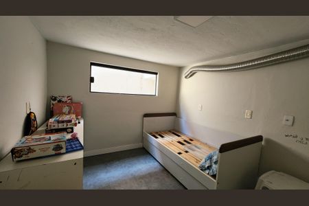Casa à venda com 237m², 4 quartos e 6 vagas Casa à venda com 237m², 4 quartos e 6 vagasEscritórioQuarto 3