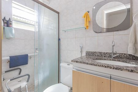 Casa de condomínio à venda com 62m², 2 quartos e 1 vagaBanheiro da Suíte