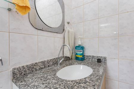 Casa de condomínio à venda com 62m², 2 quartos e 1 vagaBanheiro da Suíte