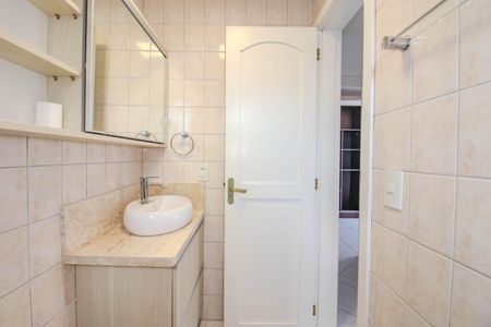 Apartamento à venda com 73m², 3 quartos e 1 vaga Apartamento à venda com 73m², 3 quartos e 1 vagaBanheiro Social
