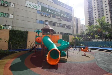 Apartamento à venda com 117m², 4 quartos e 1 vagaÁrea comum