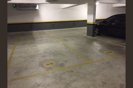 Studio para alugar com 45m², 1 quarto e 1 vaga Studio para alugar com 45m², 1 quarto e 1 vagaGaragem