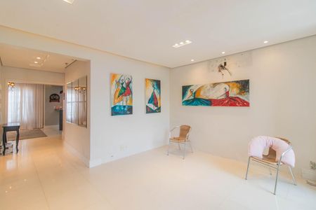Sala de casa à venda com 5 quartos, 244m² em Santa Tereza, Porto Alegre