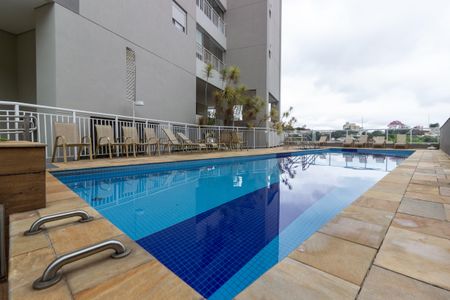 Apartamento à venda com 84m², 2 quartos e 2 vagas Apartamento à venda com 84m², 2 quartos e 2 vagasÁrea comum - Piscina