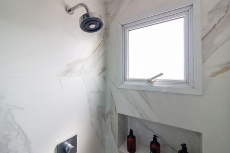 Apartamento à venda com 84m², 2 quartos e 2 vagas Apartamento à venda com 84m², 2 quartos e 2 vagasBanheiro