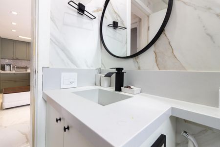 Apartamento à venda com 84m², 2 quartos e 2 vagas Apartamento à venda com 84m², 2 quartos e 2 vagasBanheiro