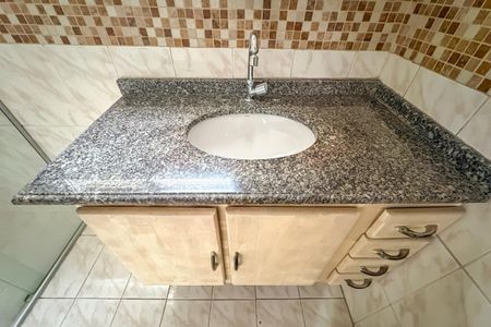 Casa à venda com 150m², 2 quartos e 2 vagasBanheiro