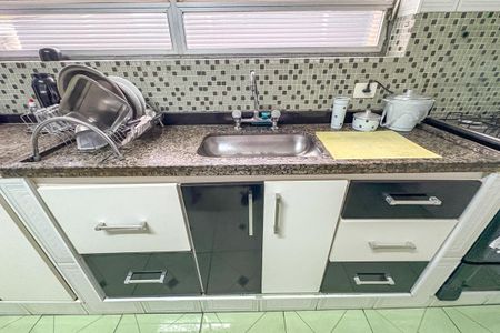 Casa à venda com 150m², 2 quartos e 2 vagasCozinha