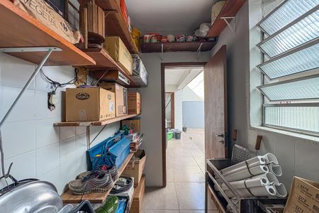 Casa à venda com 150m², 2 quartos e 2 vagasQuarto de Serviço