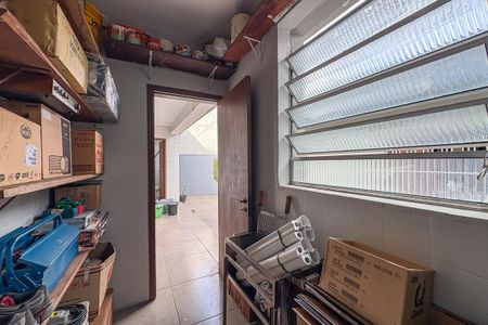 Casa à venda com 150m², 2 quartos e 2 vagasQuarto de Serviço