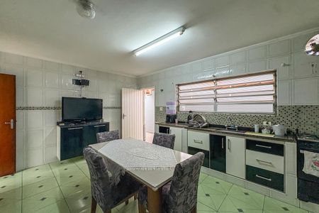 Casa à venda com 150m², 2 quartos e 2 vagasCozinha