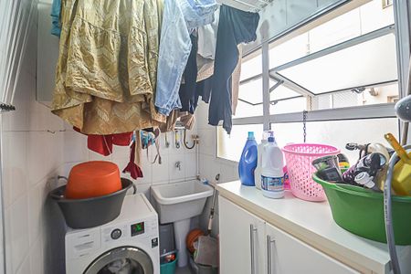 Apartamento à venda com 82m², 3 quartos e 3 vagas Apartamento à venda com 82m², 3 quartos e 3 vagasÁrea de Serviço