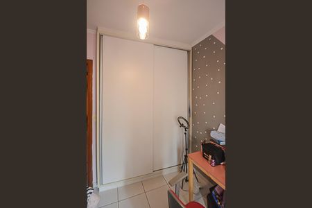 Apartamento à venda com 82m², 3 quartos e 3 vagas Apartamento à venda com 82m², 3 quartos e 3 vagasQuarto 1