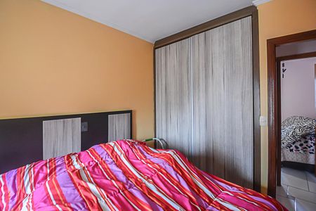 Apartamento à venda com 82m², 3 quartos e 3 vagas Apartamento à venda com 82m², 3 quartos e 3 vagas Suíte