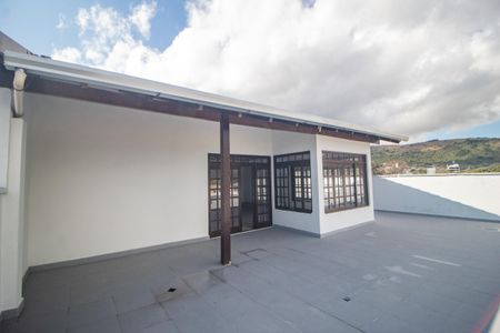 Apartamento para alugar com 180m², 3 quartos e 2 vagas Apartamento para alugar com 180m², 3 quartos e 2 vagasCobertura