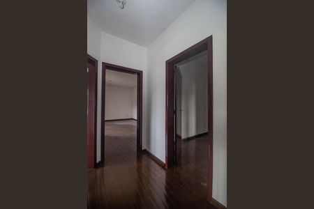 Apartamento para alugar com 180m², 3 quartos e 2 vagas Apartamento para alugar com 180m², 3 quartos e 2 vagasCorredor