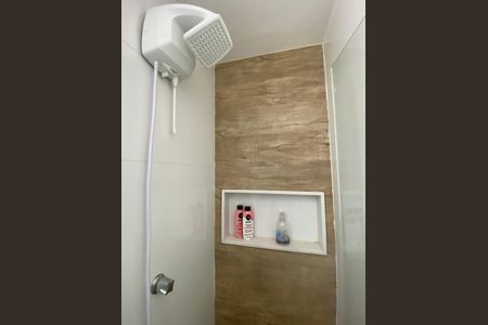 Apartamento à venda com 75m², 2 quartos e 1 vaga Apartamento à venda com 75m², 2 quartos e 1 vagaBanheiro