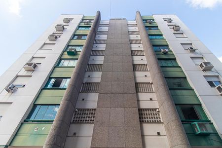 Apartamento à venda com 67m², 2 quartos e sem vaga Apartamento à venda com 67m², 2 quartos e sem vagaFachada