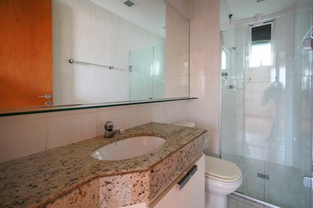 Apartamento à venda com 78m², 3 quartos e 2 vagasBanheiro